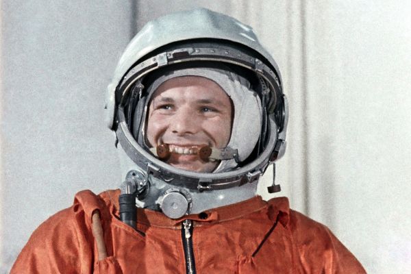 yuri-gagarin-041803F6B4-7E2D-8D95-B435-DB364E2FDA2D.jpg